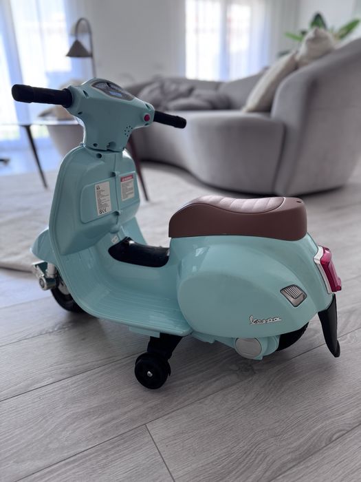 Mota electrica Vespa criança