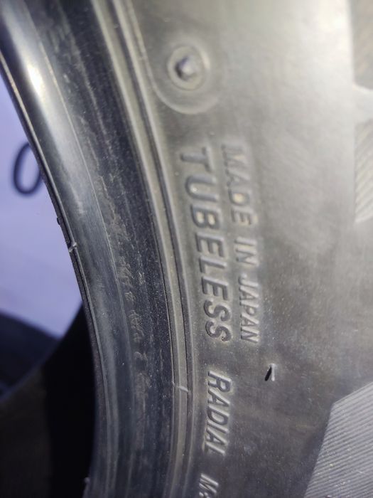 Шини зимові 255 55r20 Bridgestone Blizzak DM-V2