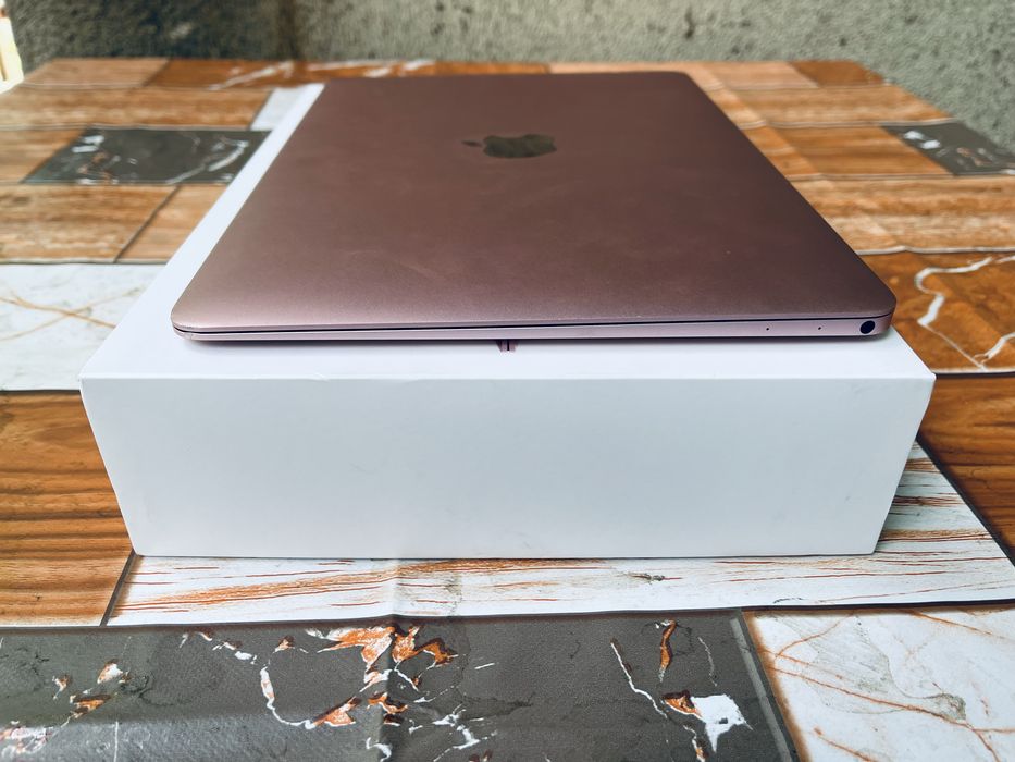 超軽量 薄型 MacBook 12 2016 ゴールド 8GB/256GB MacBook (Retina, 12