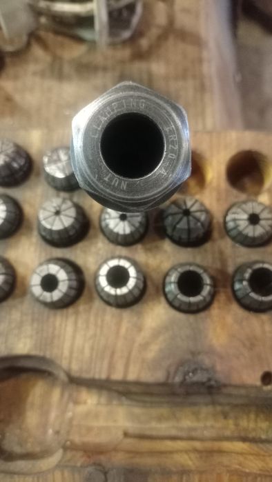 Цанговий патрон КМ2 з цангами продам