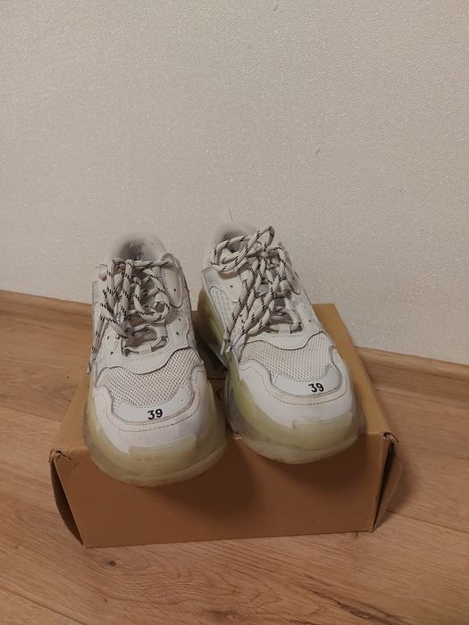 Кросівки,кроссовки