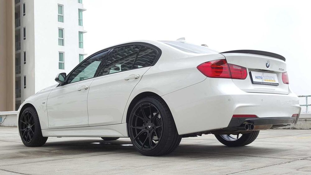 Накладки на пороги (зовнішні) BMW F30 стиль M Tech