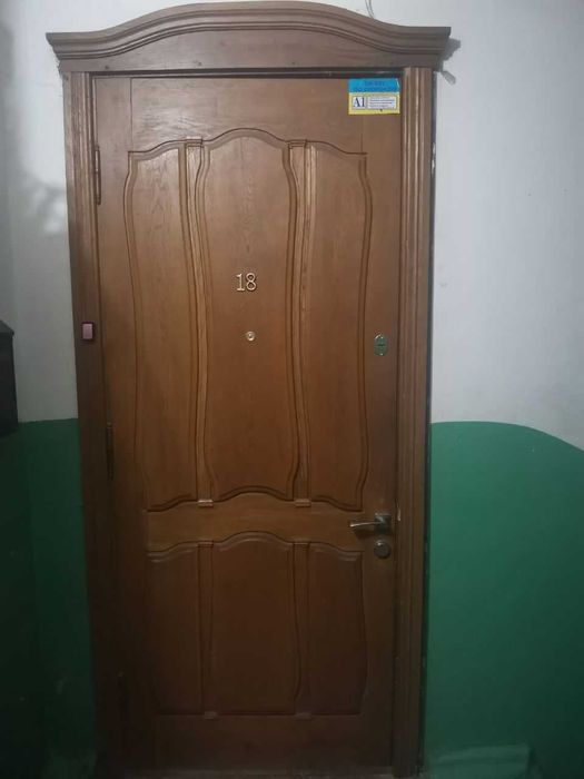 Солярка з дуба, кухня з дубовими фасадами