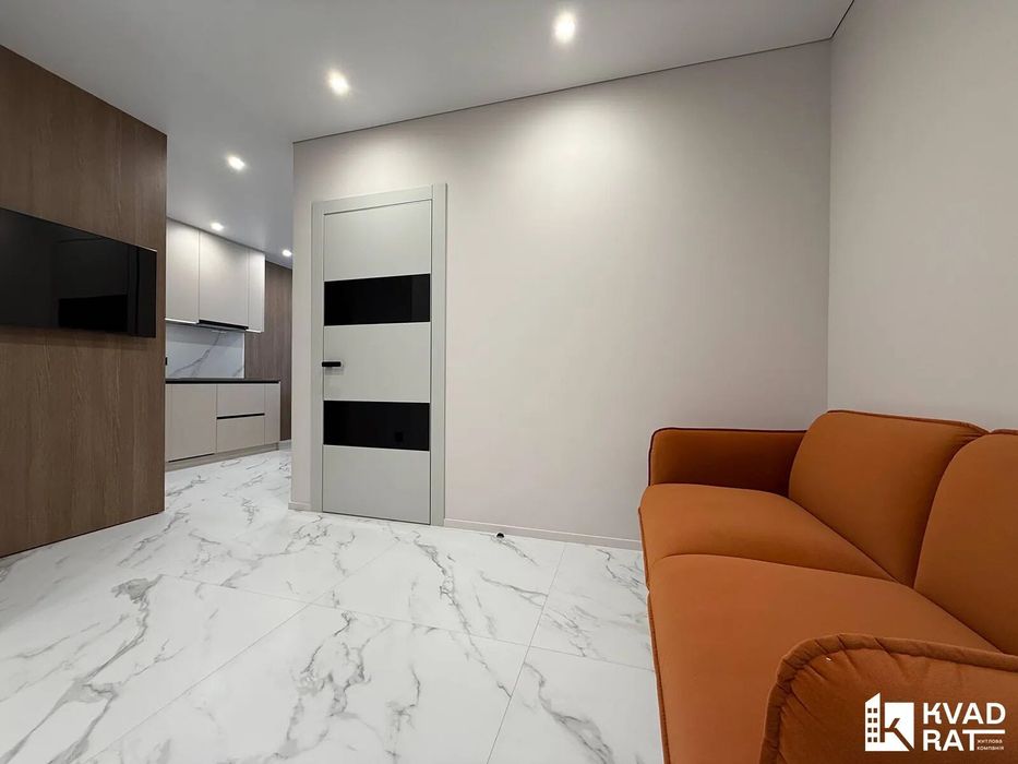 Квартира першої здачі в самрму центрі  1.5 кім