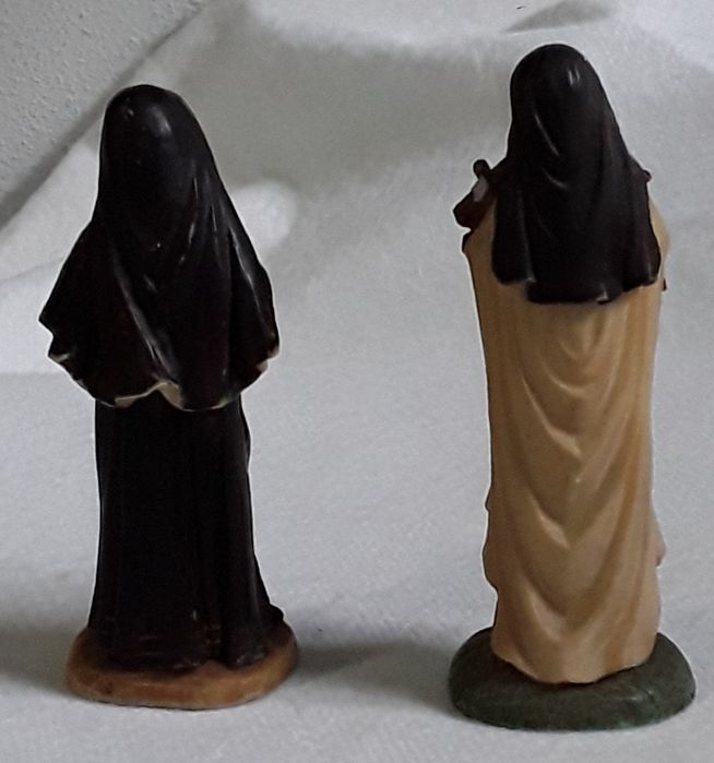 2 Figuras religiosas antigas em marfinites