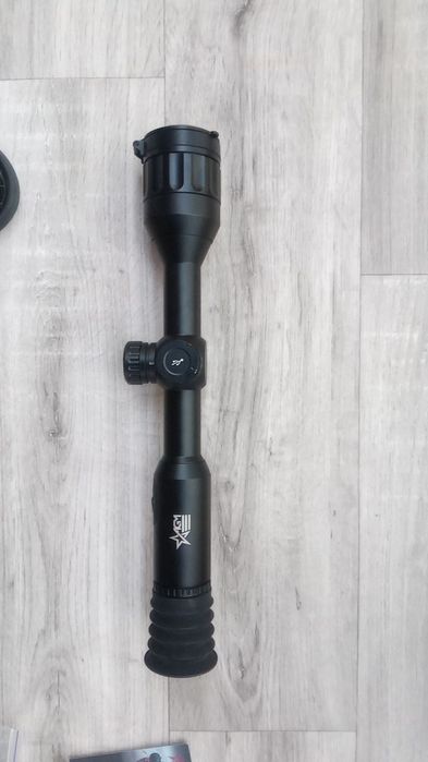 Продам тепловізійний приціл AGM Adder 50-384