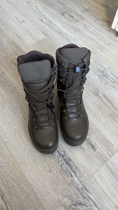 Продам ботинки чоловічі