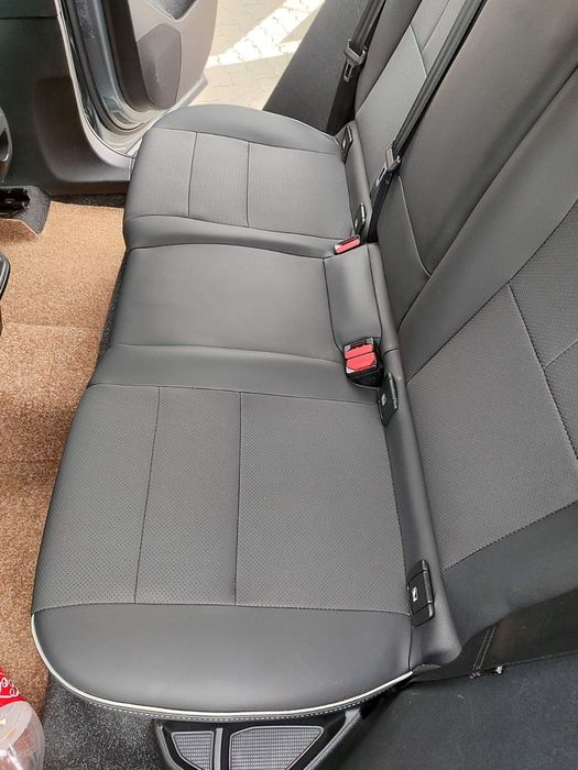 Продається автомобіль.