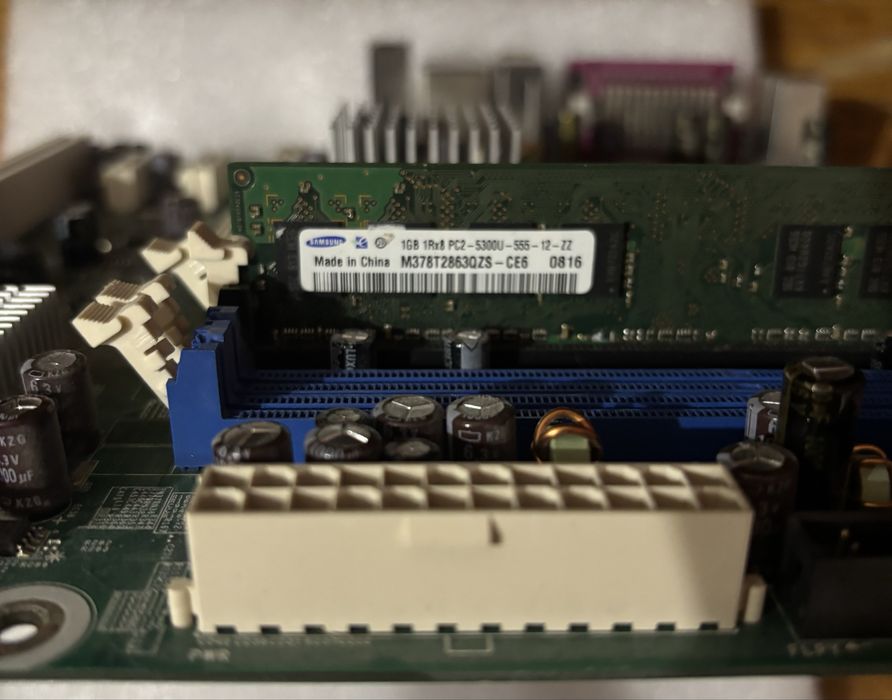 материнська плата Gigabyte GA-M55plus-MS-7352