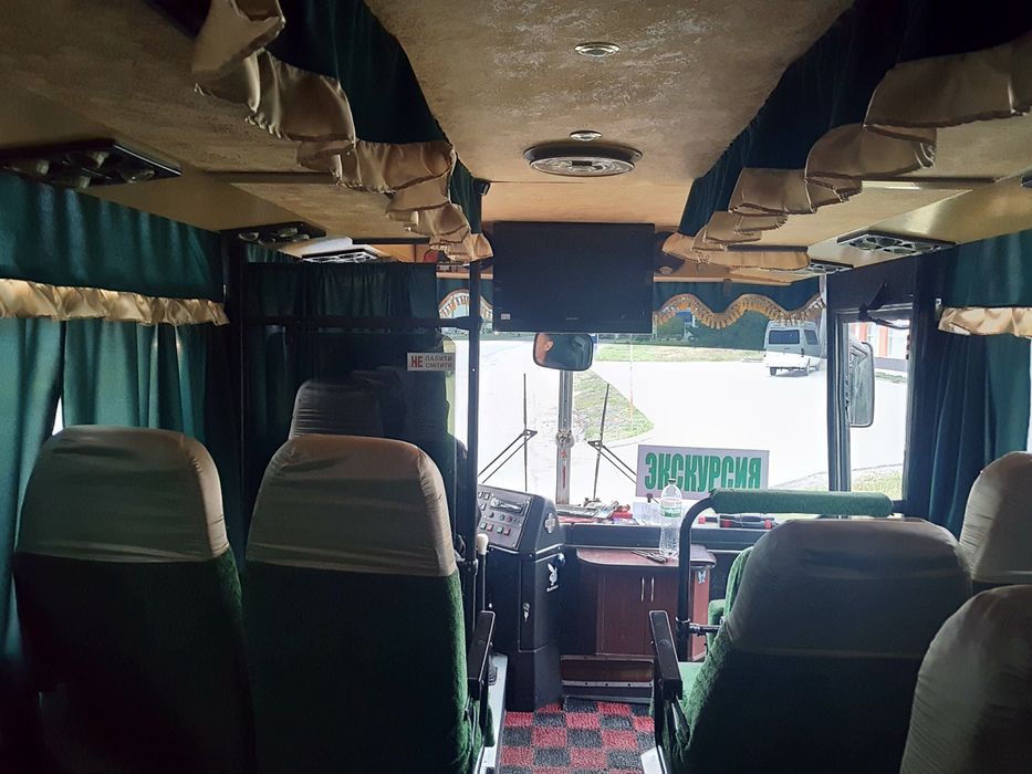 Пассажирские перевозки(аренда автобуса)ИКАРУС 50мест,развозка работник