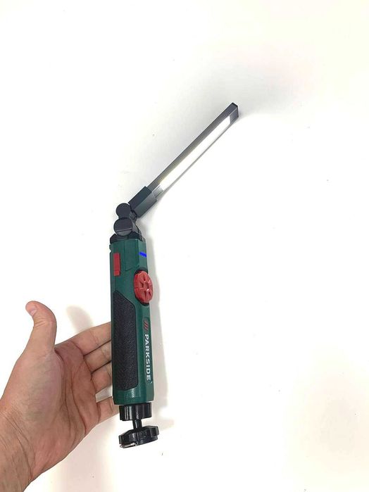 lampa parkside akumlatorowa z magnesem i haczykiem