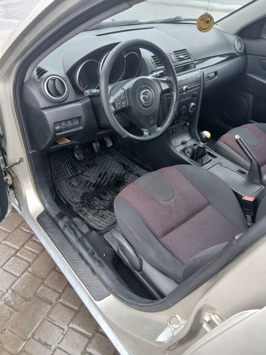 Продам авто Мазда 3