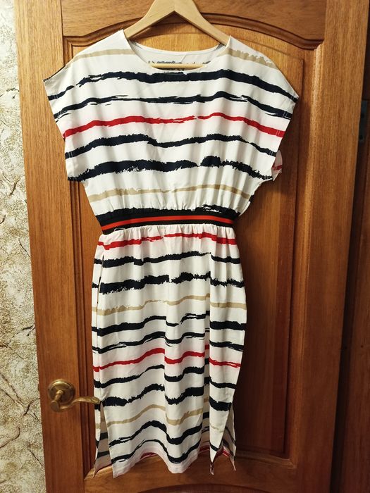 Продам сукню літню