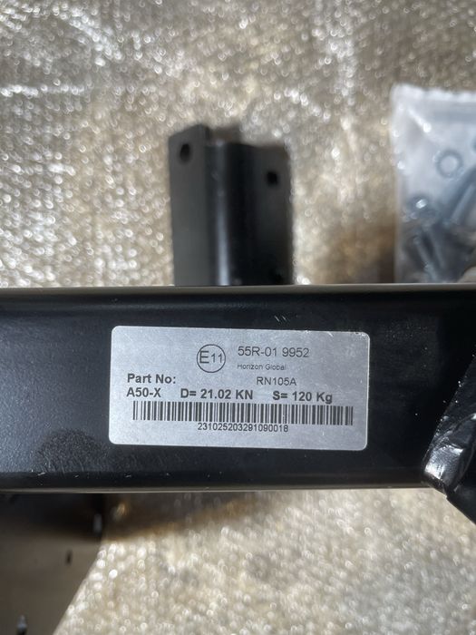 Engate de reboque, para o Renault Master Chassis Cab (com rodas traseiras duplas / twin rear wheels)