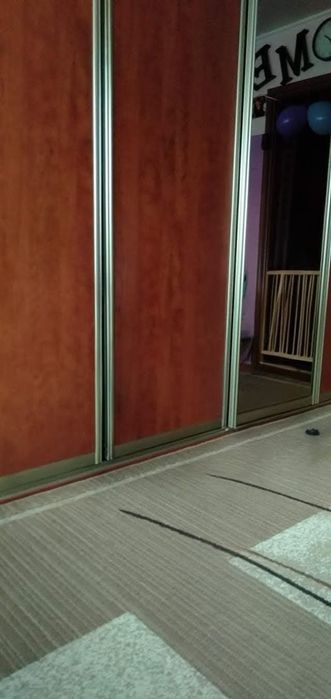 Sprzedam szafe z drzwiami przesuwanymi