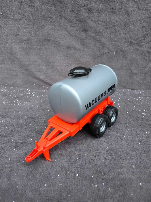 Bruder beczkowóz vacuum Super 4000