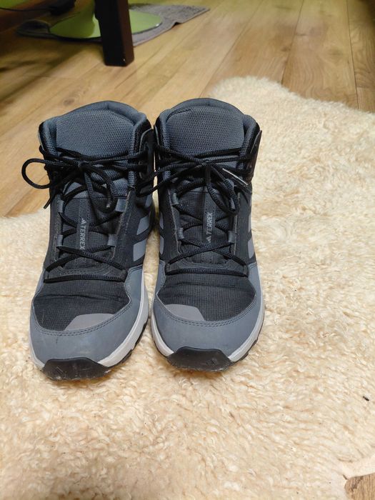 Кросівки adidas  TERREX