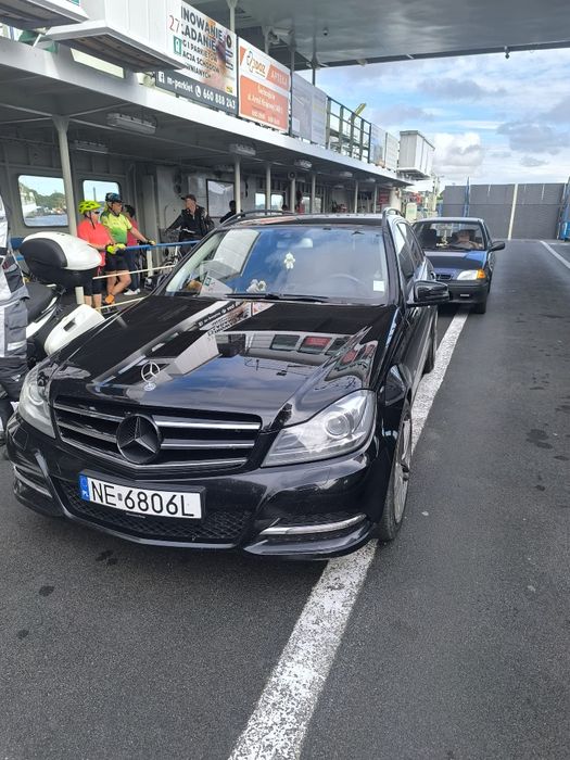 Sprzedam ewentualnie zamienie Mercedesa W 204