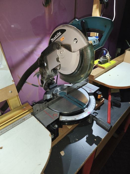Makita MLS100 Макіта МЛС100