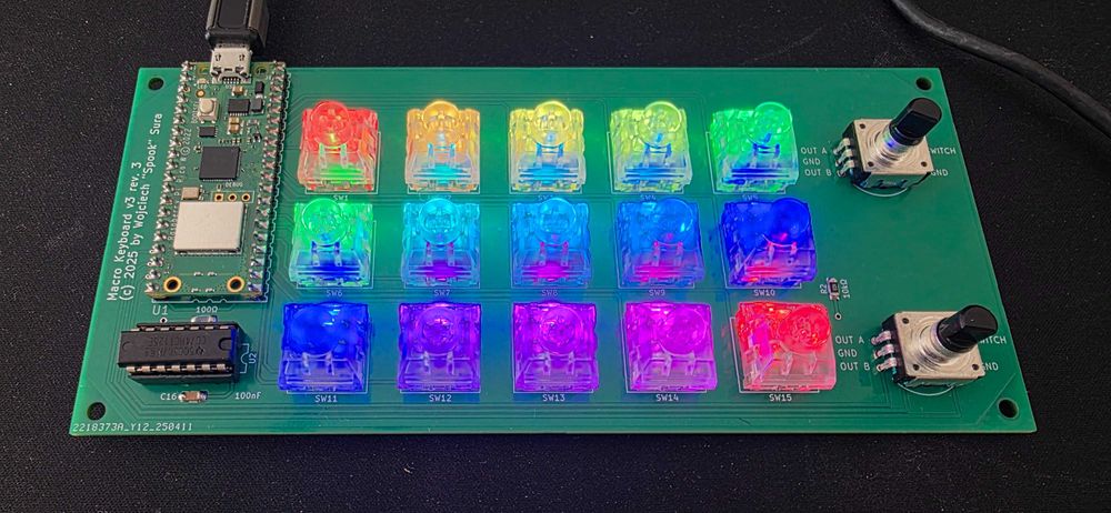 Klawiatura makro z podświetleniem RGB