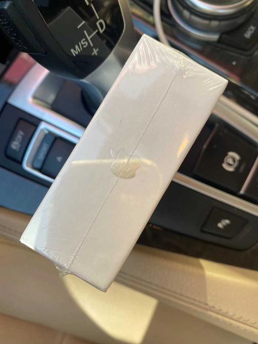 [Nowe nieuzywane] słuchawki bezprzewodowe Apple AirPods 4 gen