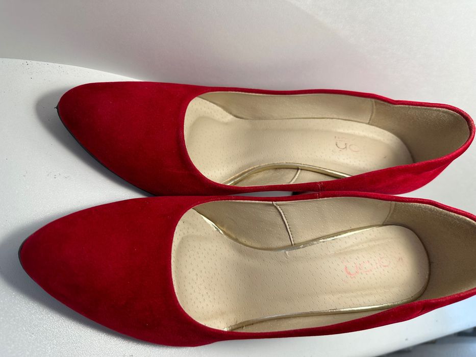 Buty szpilki czerwone 38