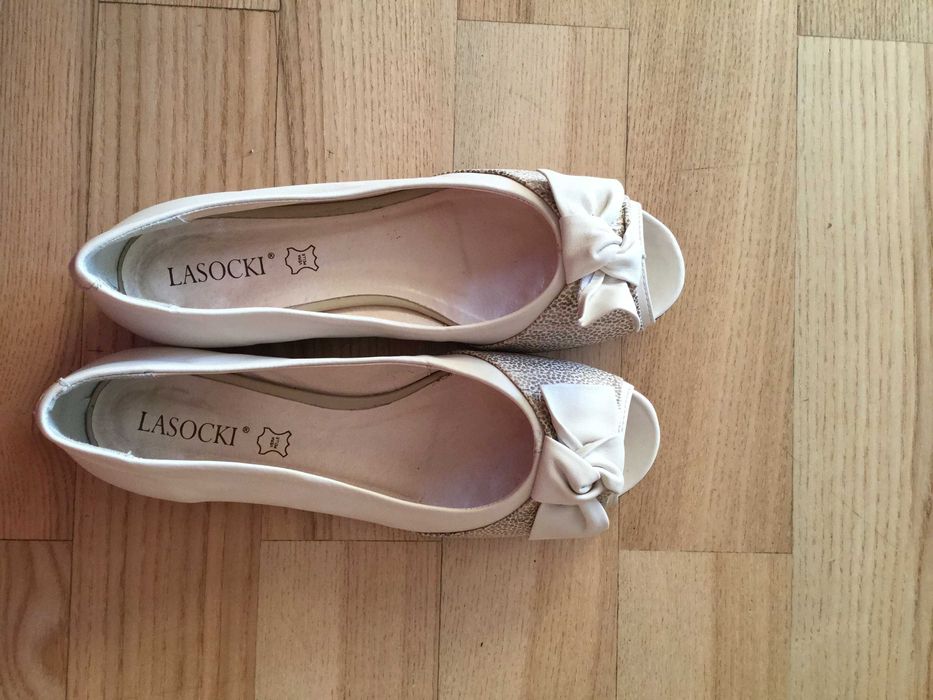 Nowe wiosenno-letnie buty f. Lasocki