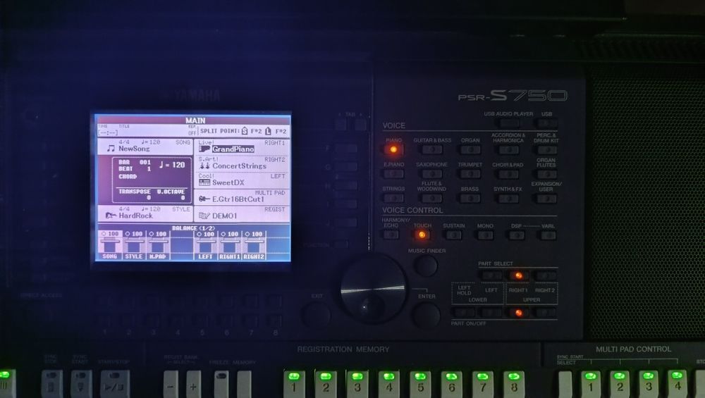 Teclado/Piano Yamaha psr-s750