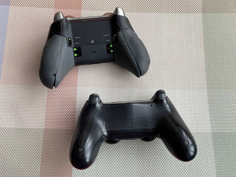 DualShock 4 + xBox Elite Controller