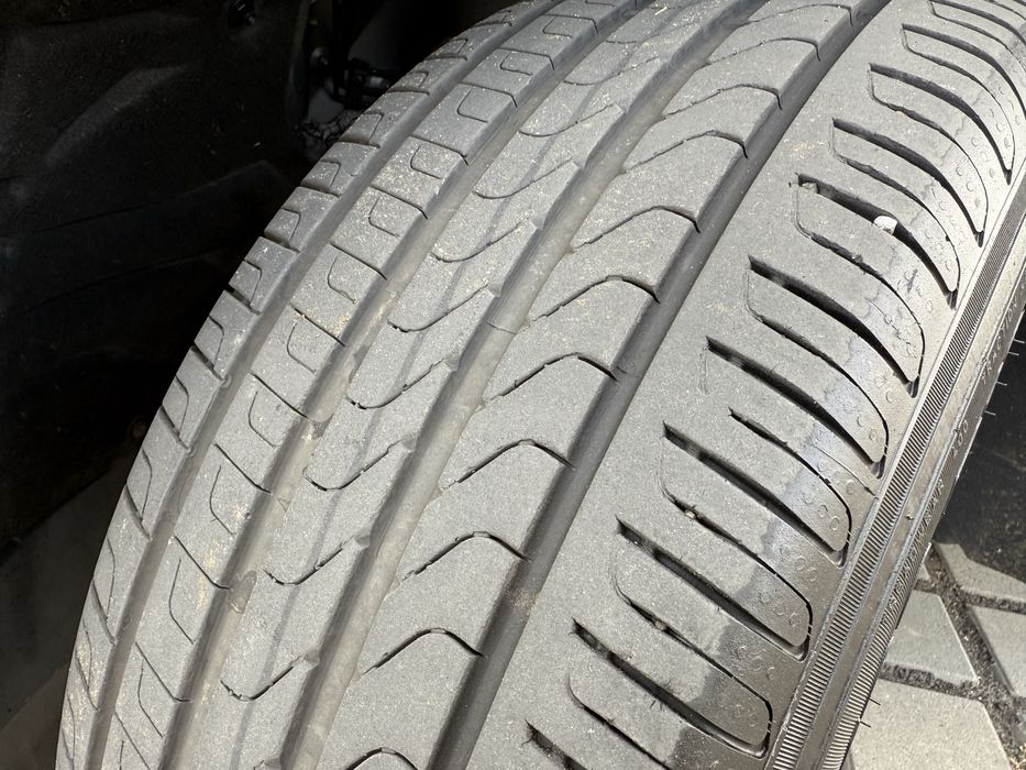 Оригінальний комплект шин 235/60 R18 та дисків AUDI Q5