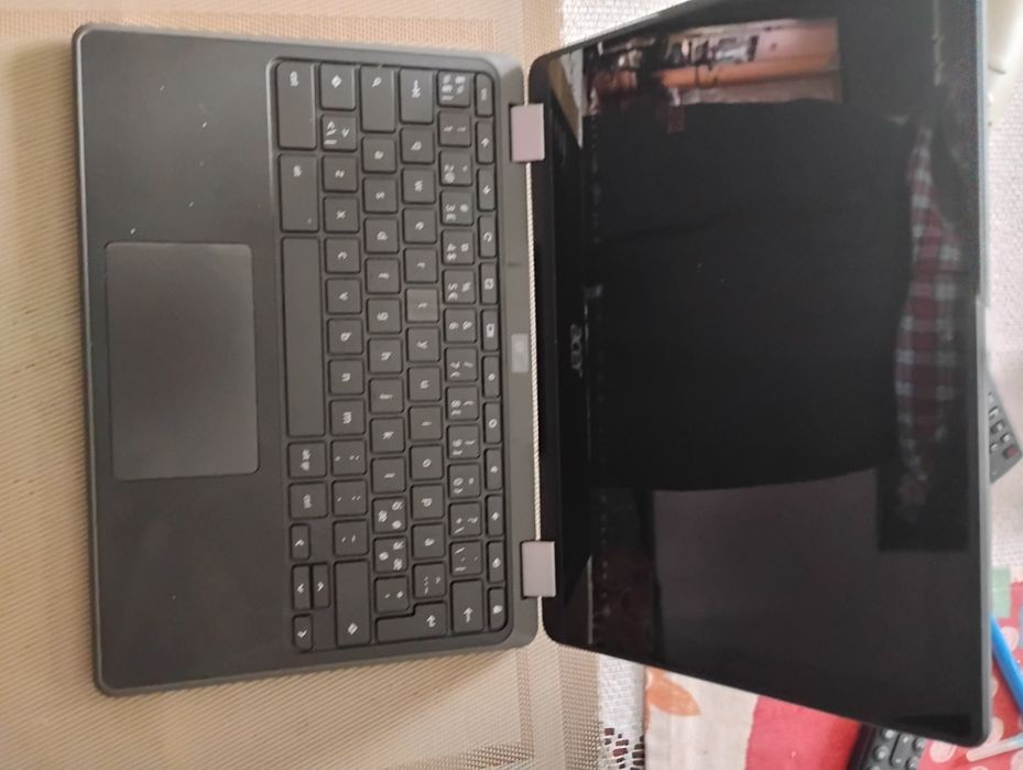 Sprzedam laptopa system hrome