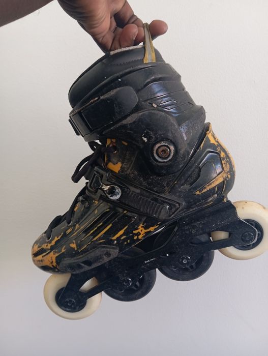 Patins em bom estado. TAMANHO 39/40