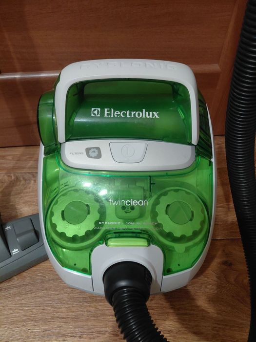 Пилосос Electrolux.