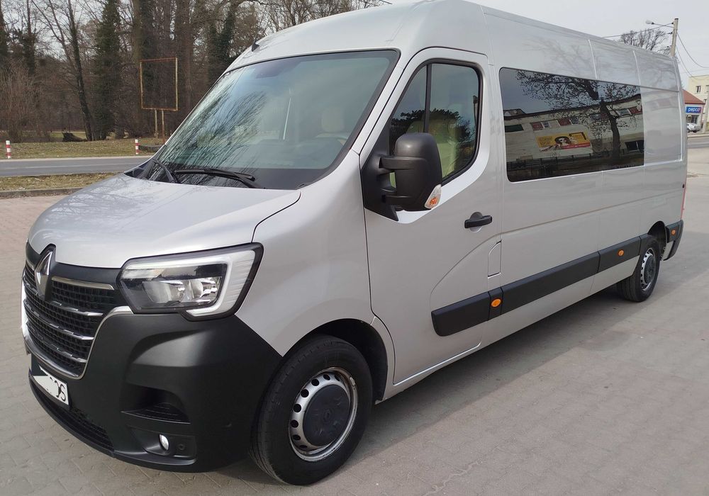 Renault Master 9 osobowy