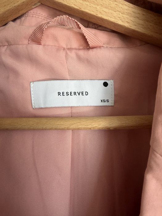 Тренч плащ reserved рожевий