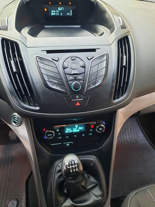 продам Ford Kuga 2013