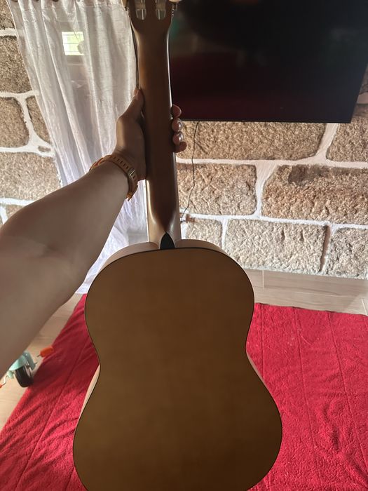 Guitarra acustica espanhola