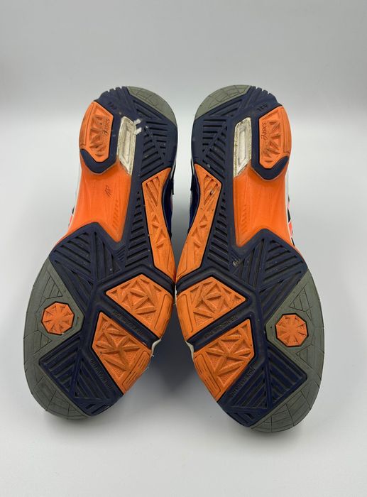 Asics super buty do siatkówki  46.5