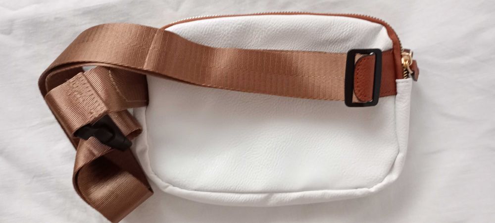 Torebka nerka z imitacji skóry