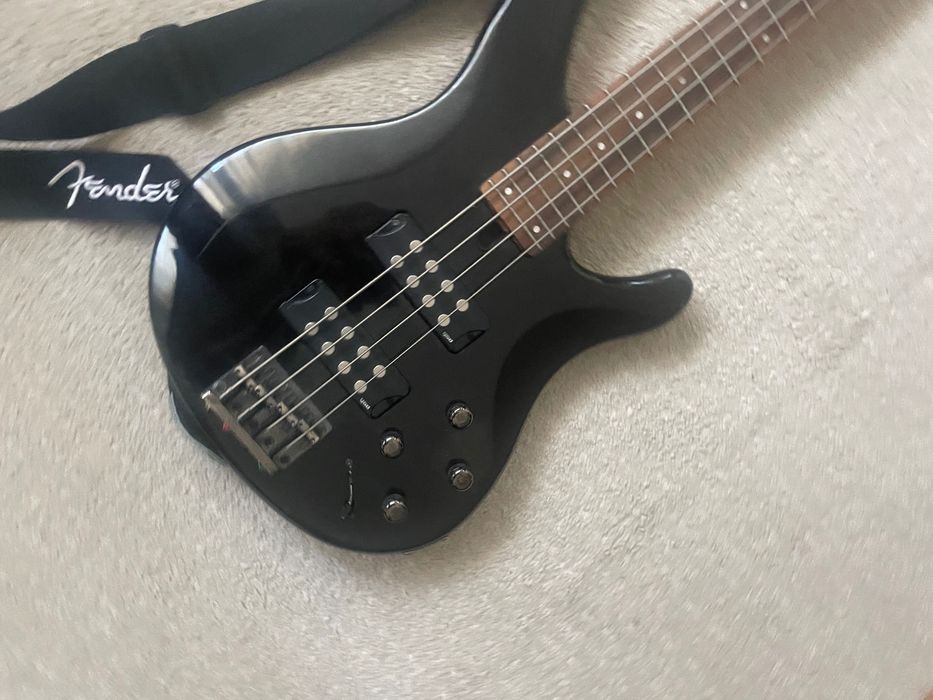 Baixo Yamaha TRBX 304