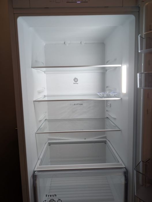 Frigorífico Combinado Balay de encastre 3KIF711S 209L