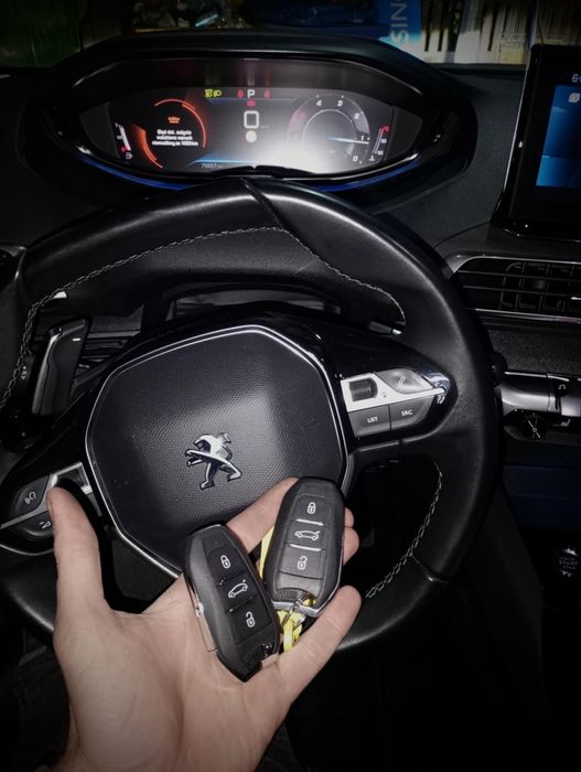 Awaryjne otwieranie samochodu, dorabianie kluczy samochodowych