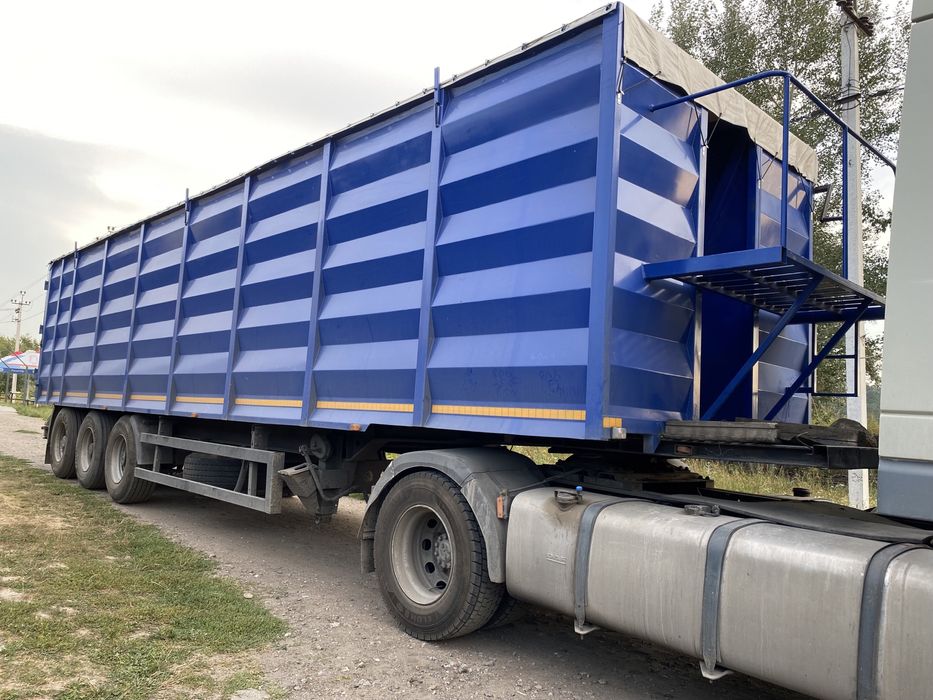 Полуприцеп -зерновоз