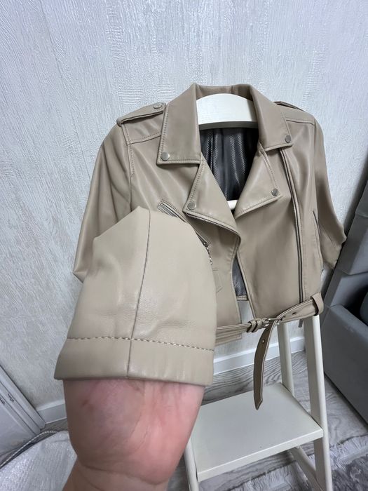 Куртка-косуха бежева