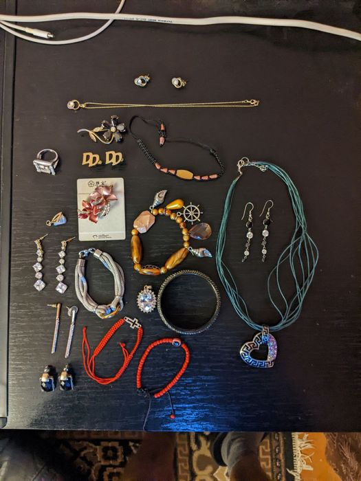 Украшения женские