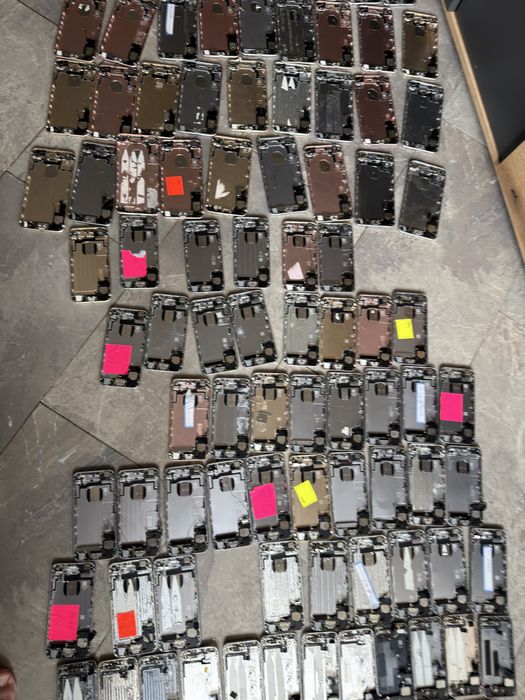 Lot iphone 120 шт деталей , дисплеїв