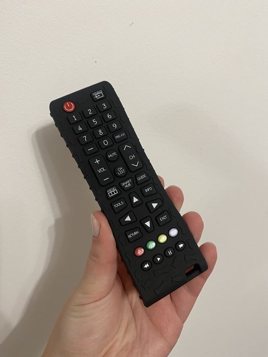 Гризунець-прорізувач у вигляді пульта