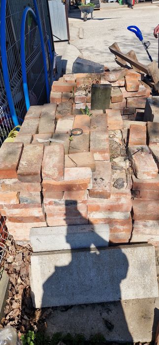 Sprzedam cegłę około 350szt