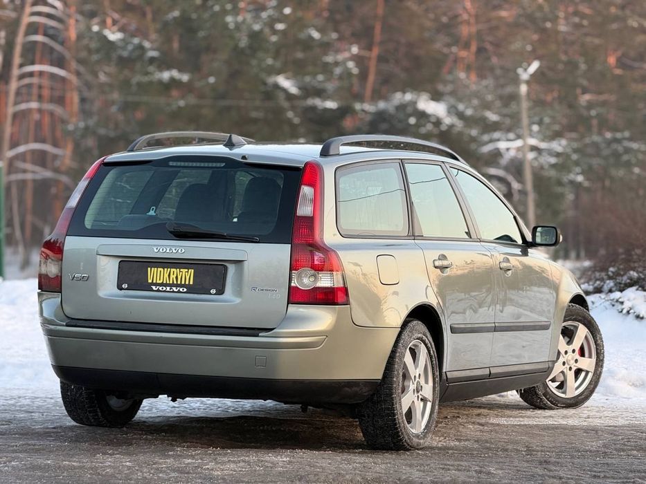 Volvo v50, 2006 року, 1.6 дизель, механіка, 274т.км.
Надійний дизельни