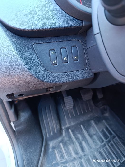 продам авто Renault Kangoo 2016 г.Чистый пассажир.пробег 189 км.